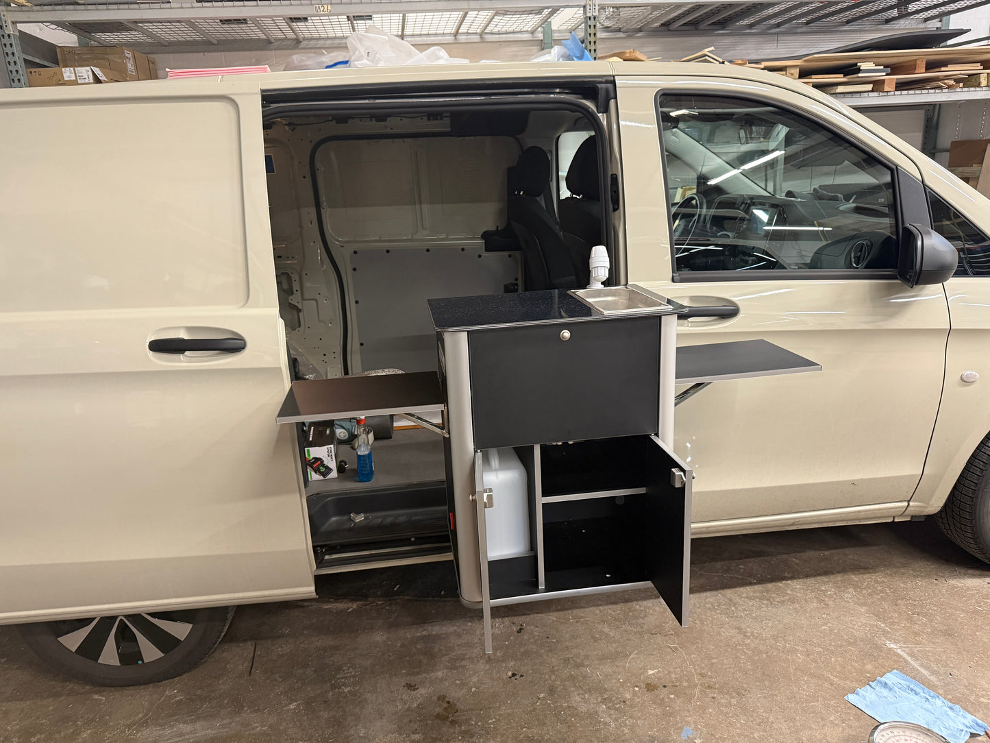 Easy Kitchen Reimo for Mercedes Metris with Bracket