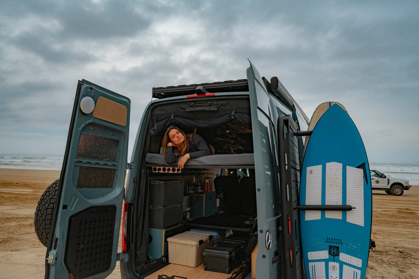 SPRINTER VAN PLATFORM 4-PANEL ALL ALUMINUM BED SYSTEM